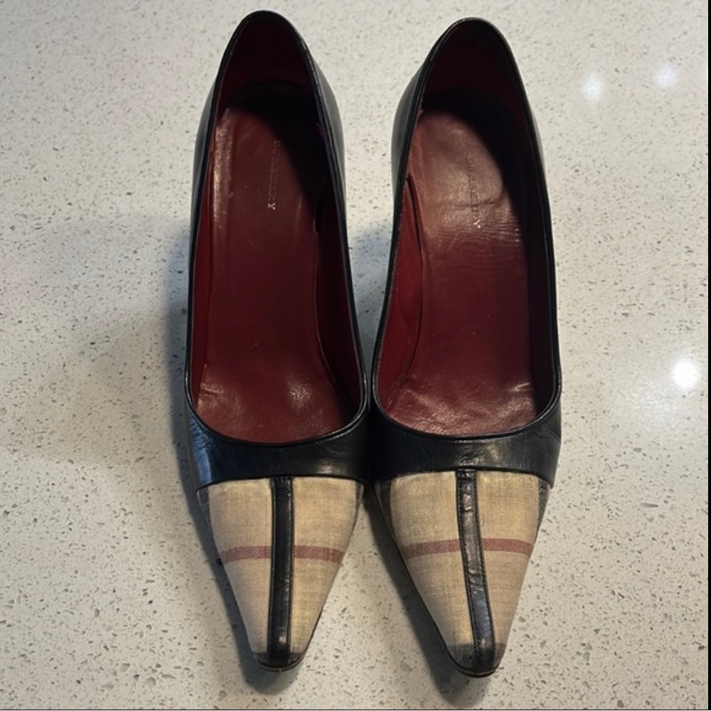 Beautiful shoes, Burberry